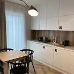 One Gasiorowskich 4